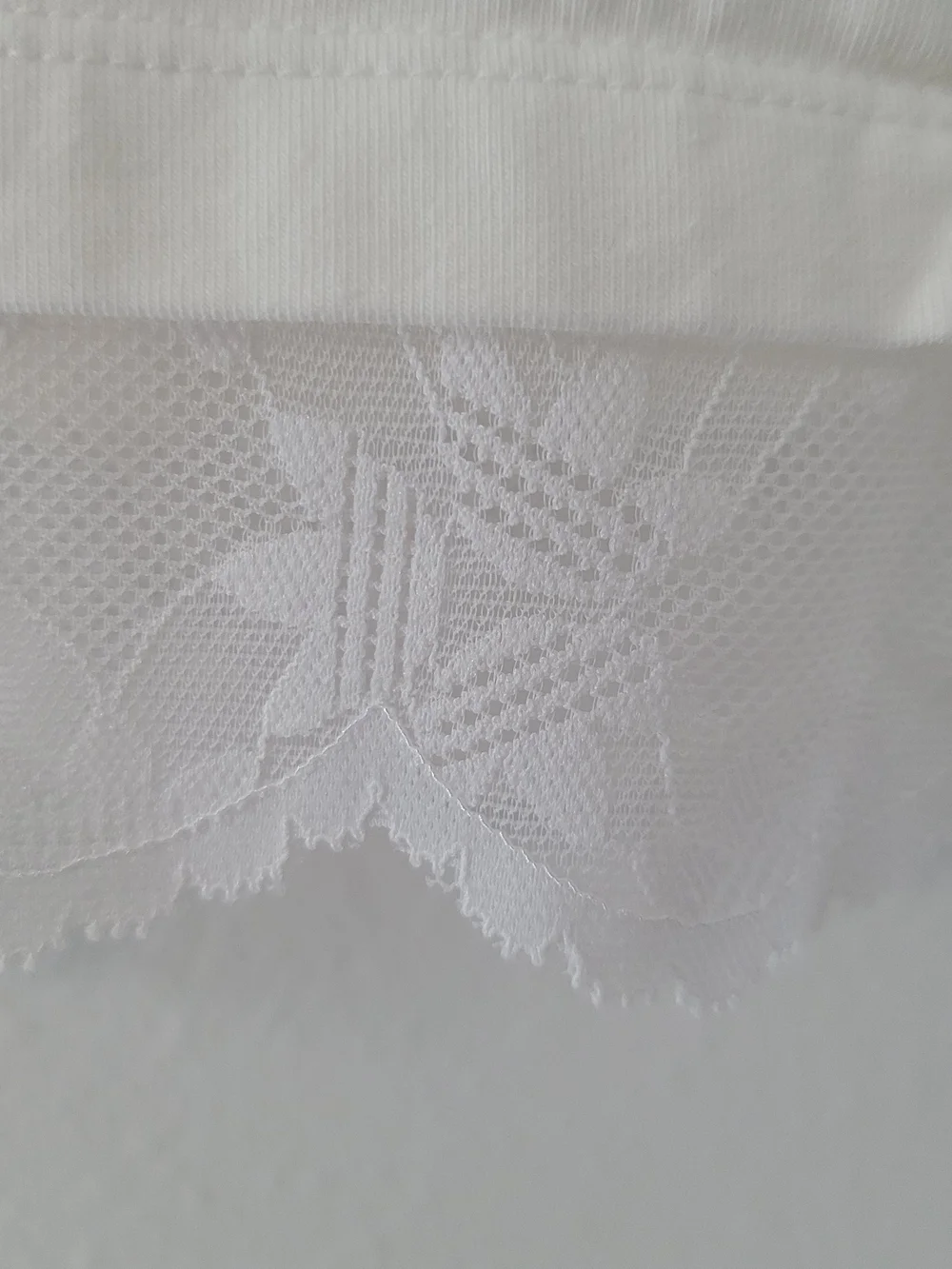 adidas White & Yellow Lace Hem Women V-Neck Logo Tee Size S - Picture 7 of 16